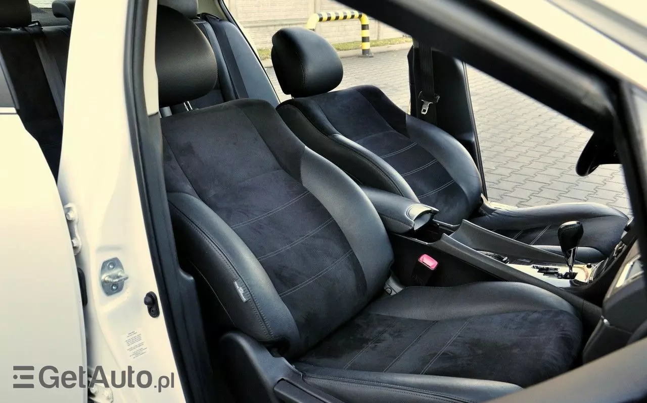 TOYOTA Avensis 2.0 Multidrive S Executive