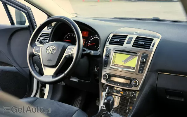 TOYOTA Avensis 2.0 Multidrive S Executive