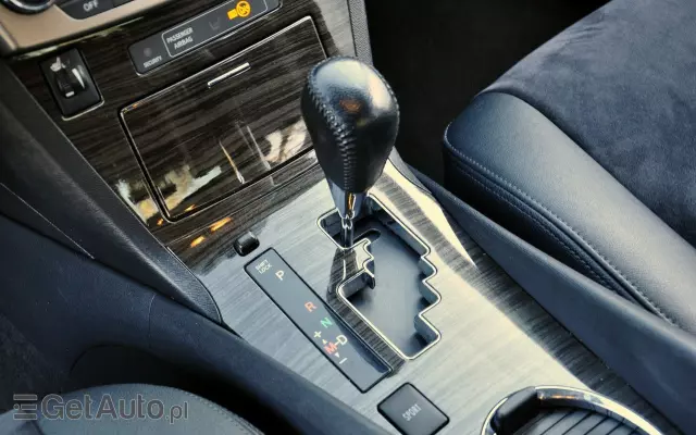 TOYOTA Avensis 2.0 Multidrive S Executive