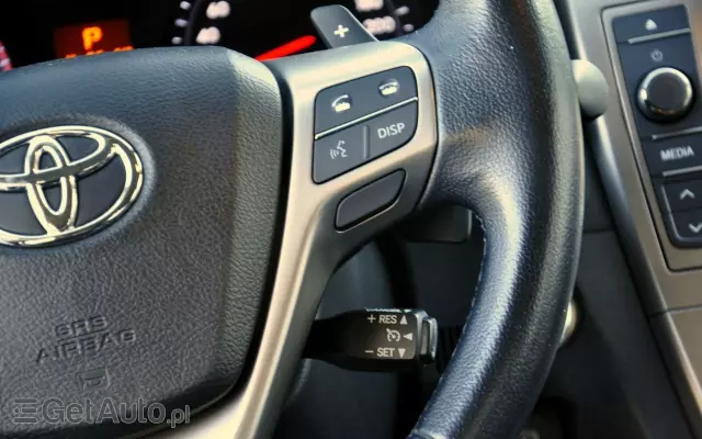 TOYOTA Avensis 2.0 Multidrive S Executive