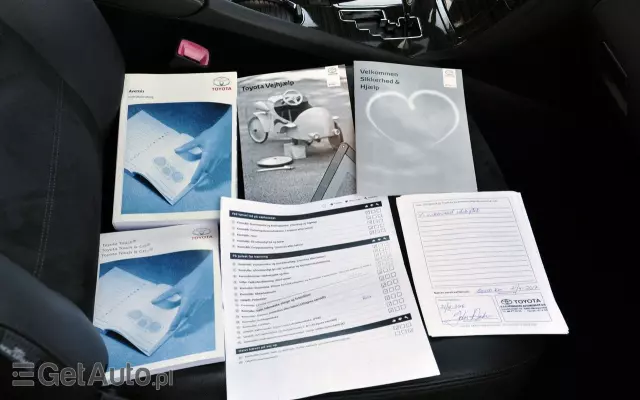 TOYOTA Avensis 2.0 Multidrive S Executive