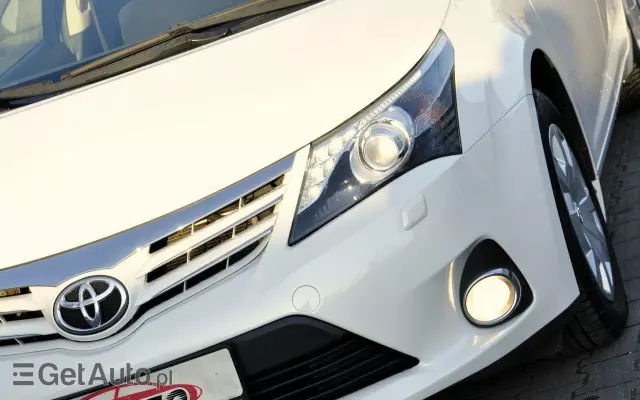 TOYOTA Avensis 2.0 Multidrive S Executive