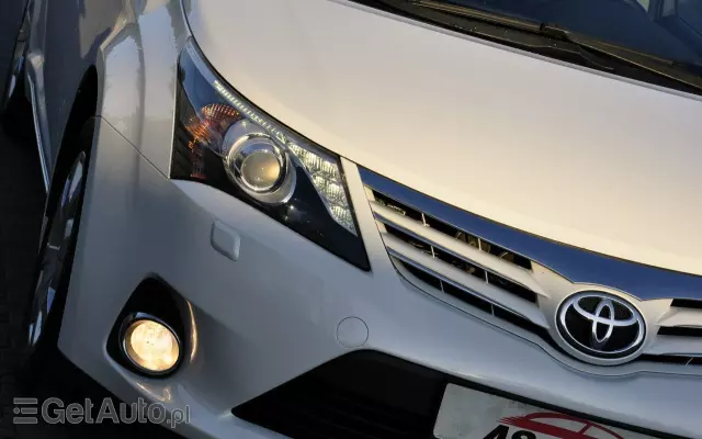 TOYOTA Avensis 2.0 Multidrive S Executive