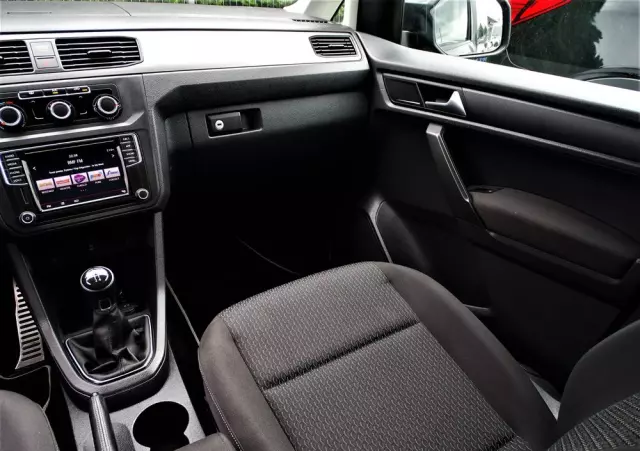 VOLKSWAGEN Caddy 1.0 TSI Comfortline