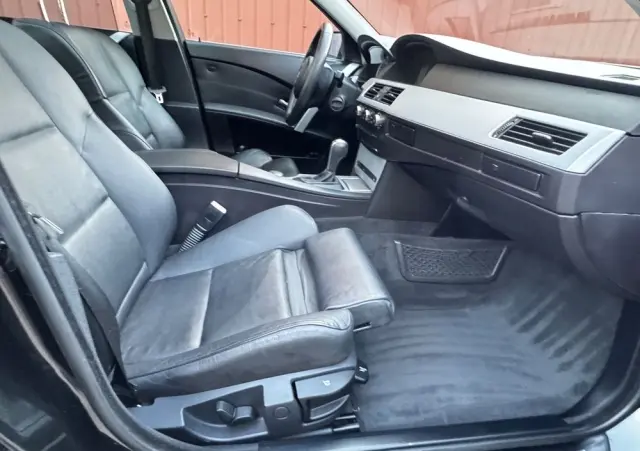 BMW Seria 5 530i