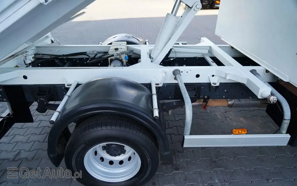 IVECO DAILY 70-180 / WYWROTKA TYLNOZSYPOWA 2,8 M / DMC: 7,0 T / BLIŹNIAK / BLOKADA MOSTU 