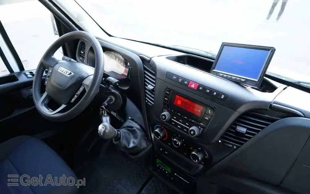 IVECO DAILY 70-180 / WYWROTKA TYLNOZSYPOWA 2,8 M / DMC: 7,0 T / BLIŹNIAK / BLOKADA MOSTU 