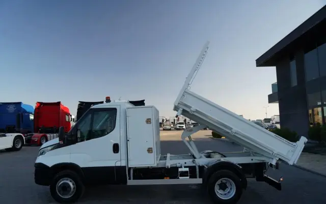 IVECO DAILY 70-180 / WYWROTKA TYLNOZSYPOWA 2,8 M / DMC: 7,0 T / BLIŹNIAK / BLOKADA MOSTU 