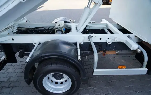 IVECO DAILY 70-180 / WYWROTKA TYLNOZSYPOWA 2,8 M / DMC: 7,0 T / BLIŹNIAK / BLOKADA MOSTU 