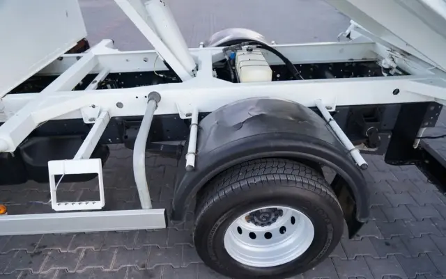 IVECO DAILY 70-180 / WYWROTKA TYLNOZSYPOWA 2,8 M / DMC: 7,0 T / BLIŹNIAK / BLOKADA MOSTU 