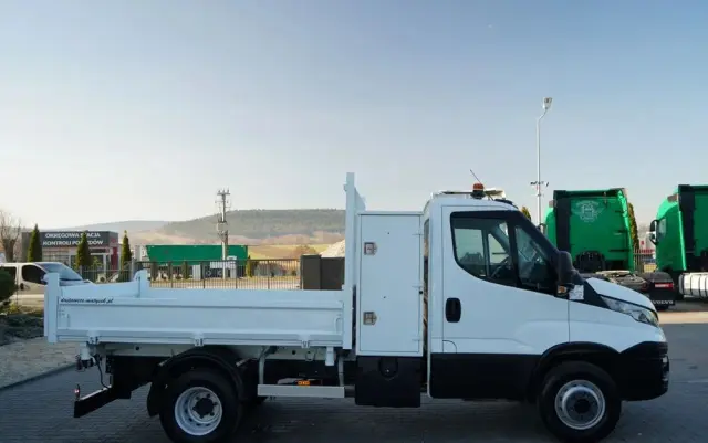 IVECO DAILY 70-180 / WYWROTKA TYLNOZSYPOWA 2,8 M / DMC: 7,0 T / BLIŹNIAK / BLOKADA MOSTU 