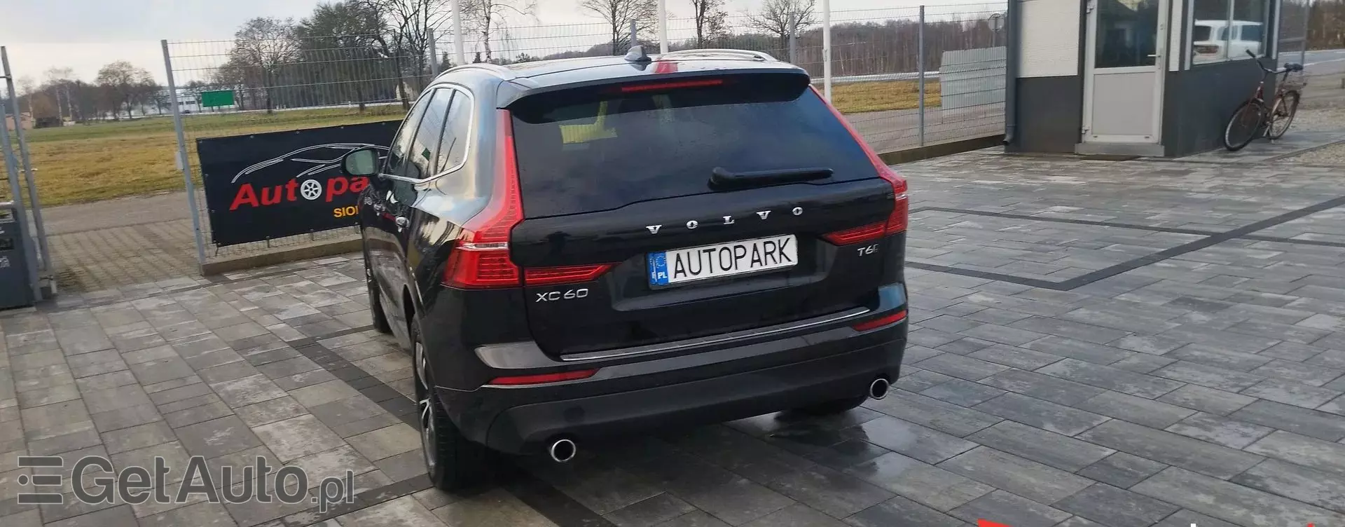 VOLVO XC60 