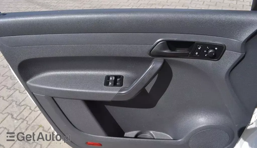 VOLKSWAGEN Caddy California 