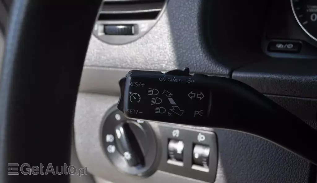 VOLKSWAGEN Caddy California 