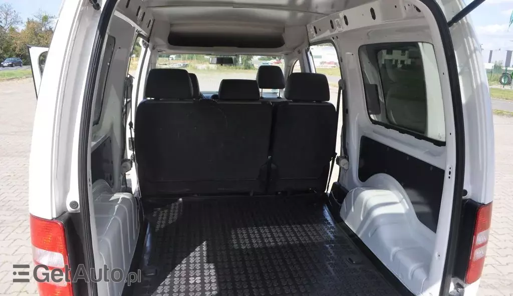 VOLKSWAGEN Caddy California 