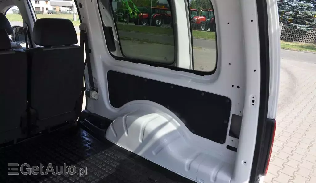 VOLKSWAGEN Caddy California 