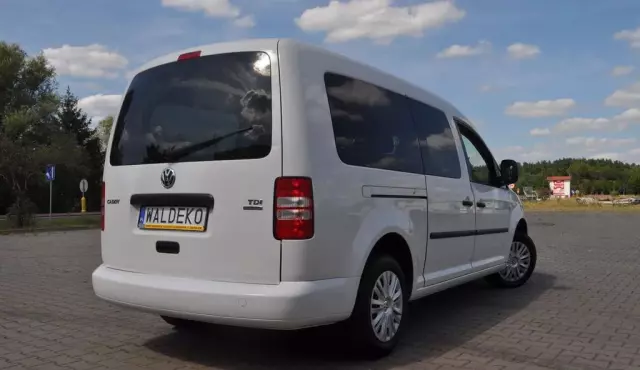 VOLKSWAGEN Caddy California 