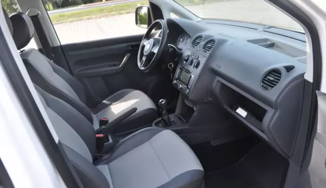VOLKSWAGEN Caddy California 