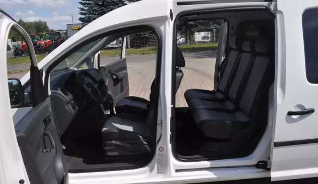 VOLKSWAGEN Caddy California 