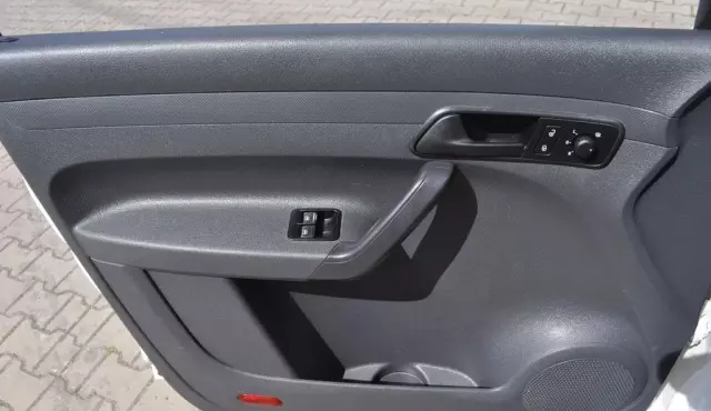 VOLKSWAGEN Caddy California 