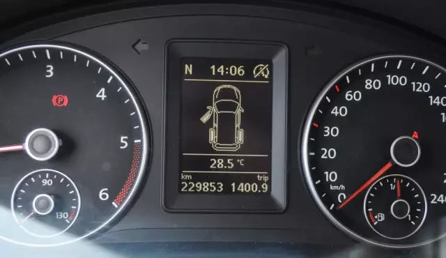 VOLKSWAGEN Caddy California 