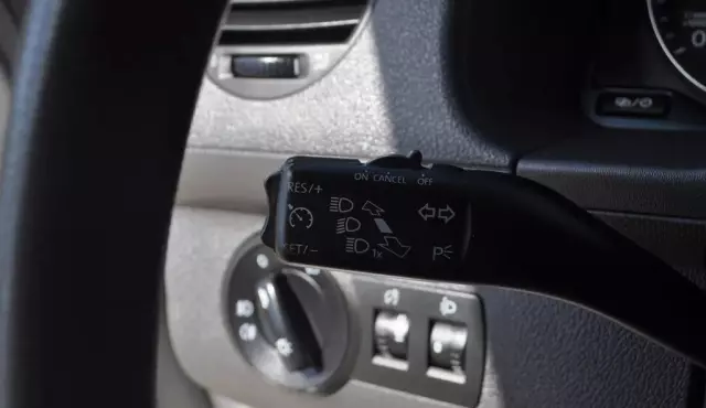 VOLKSWAGEN Caddy California 