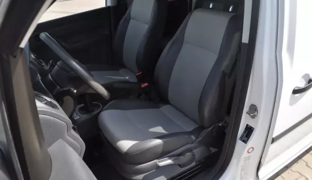 VOLKSWAGEN Caddy California 