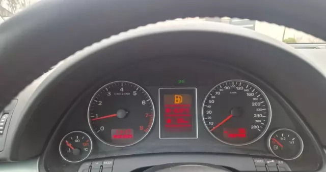 AUDI A4 2.0 T FSI