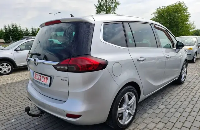 OPEL Zafira 
