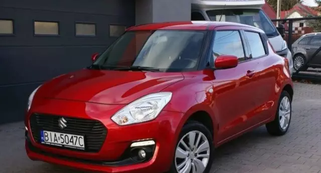 SUZUKI Swift 