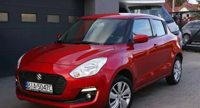 SUZUKI Swift 