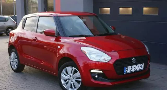 SUZUKI Swift 