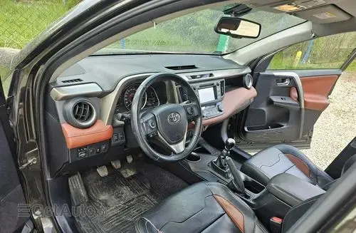 TOYOTA Rav 4 