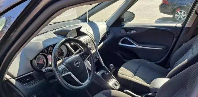 OPEL Zafira 