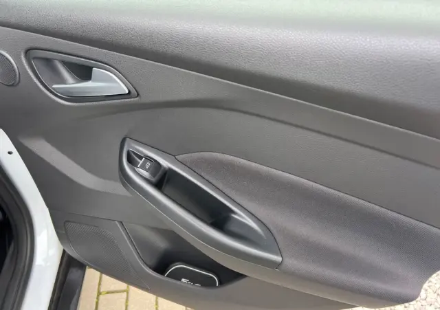 FORD Focus 1.0 EcoBoost Active Business