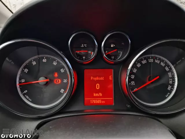 OPEL Astra 1.6 Active