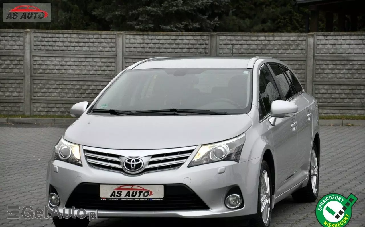 TOYOTA Avensis 1.8 Sol plus