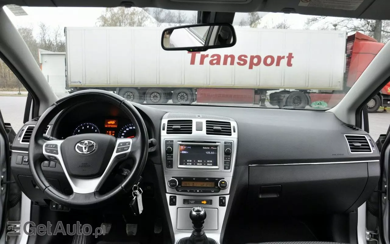 TOYOTA Avensis 1.8 Sol plus