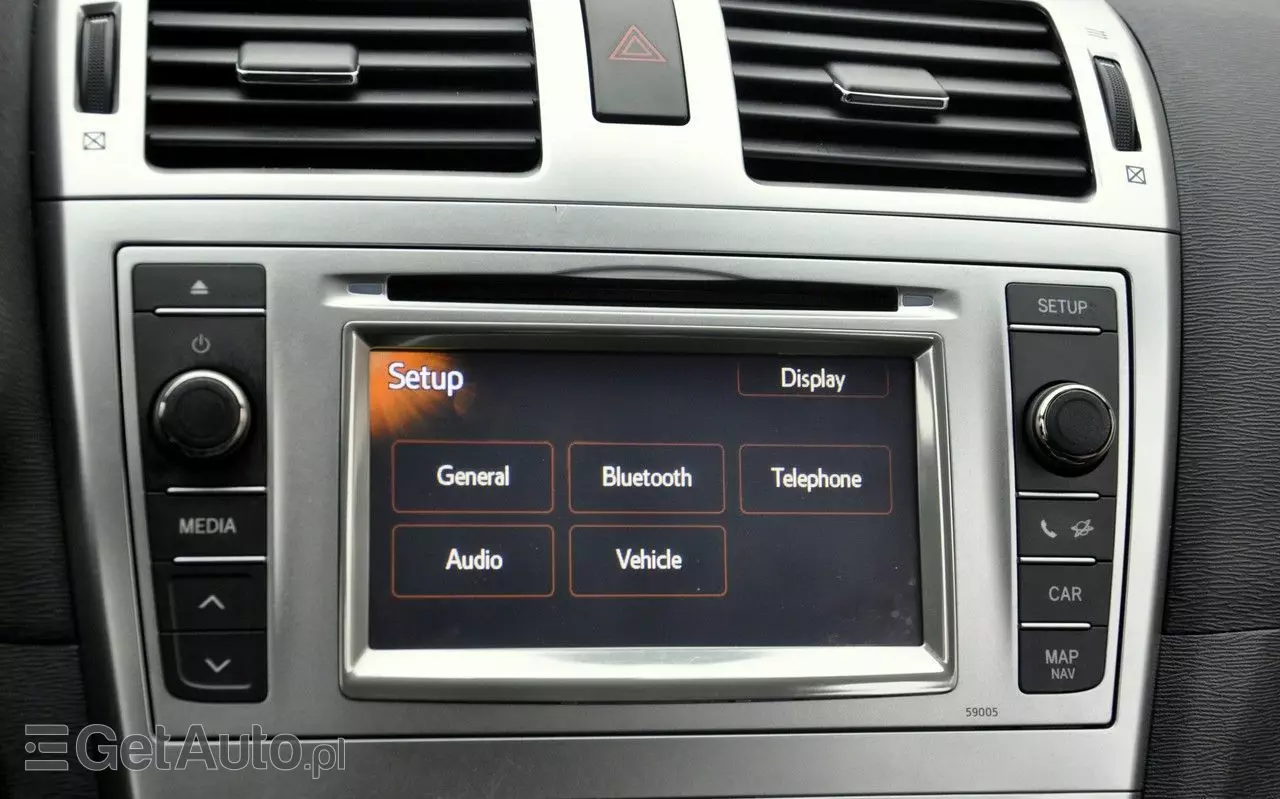 TOYOTA Avensis 1.8 Sol plus