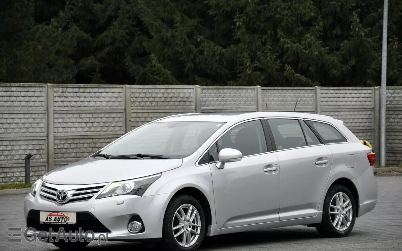 TOYOTA Avensis 1.8 Sol plus