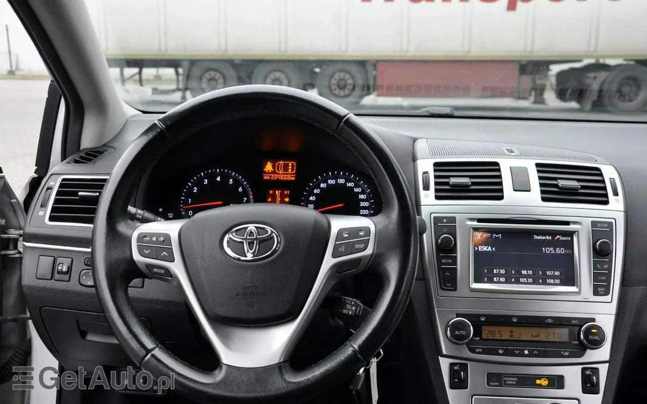 TOYOTA Avensis 1.8 Sol plus