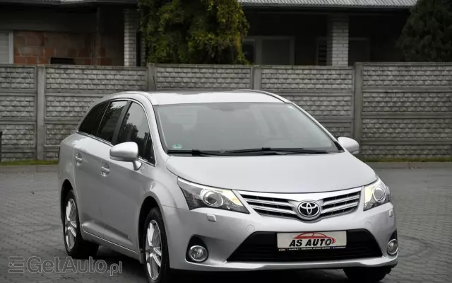 TOYOTA Avensis 1.8 Sol plus