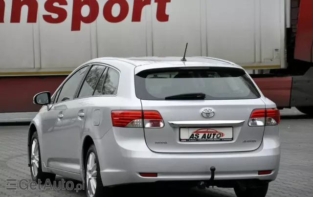 TOYOTA Avensis 1.8 Sol plus