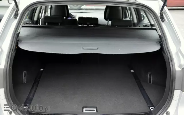 TOYOTA Avensis 1.8 Sol plus