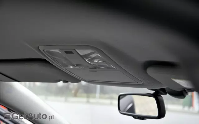 TOYOTA Avensis 1.8 Sol plus