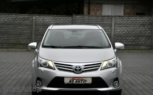 TOYOTA Avensis 1.8 Sol plus