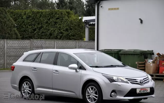 TOYOTA Avensis 1.8 Sol plus