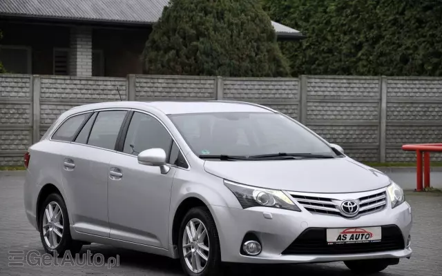 TOYOTA Avensis 1.8 Sol plus