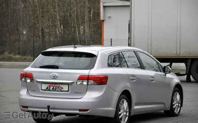 TOYOTA Avensis 1.8 Sol plus