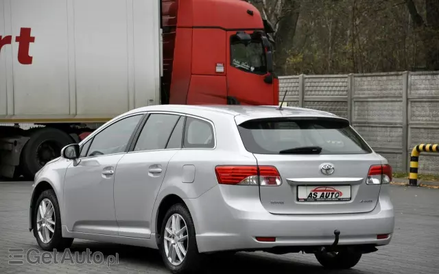 TOYOTA Avensis 1.8 Sol plus